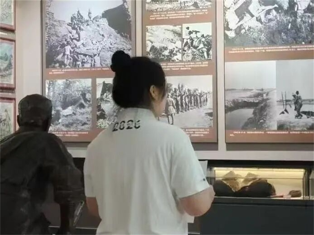 探寻文博底蕴.jpg